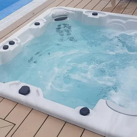 Islands View - Apt N With Jacuzzi And Pool Apartment *